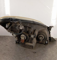 Optique avant principal gauche (feux)(phare) TOYOTA COROLLA VERSO 2