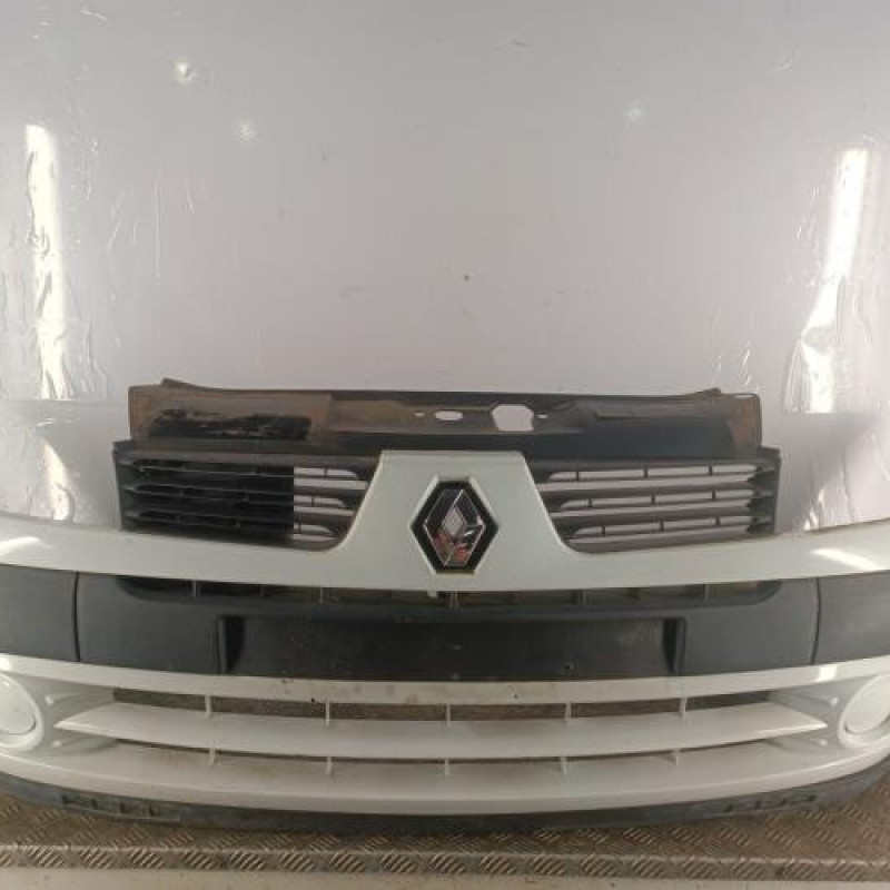 Pare choc avant RENAULT CLIO 2
