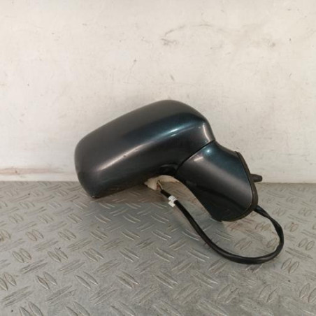 Retroviseur droit TOYOTA COROLLA VERSO 2