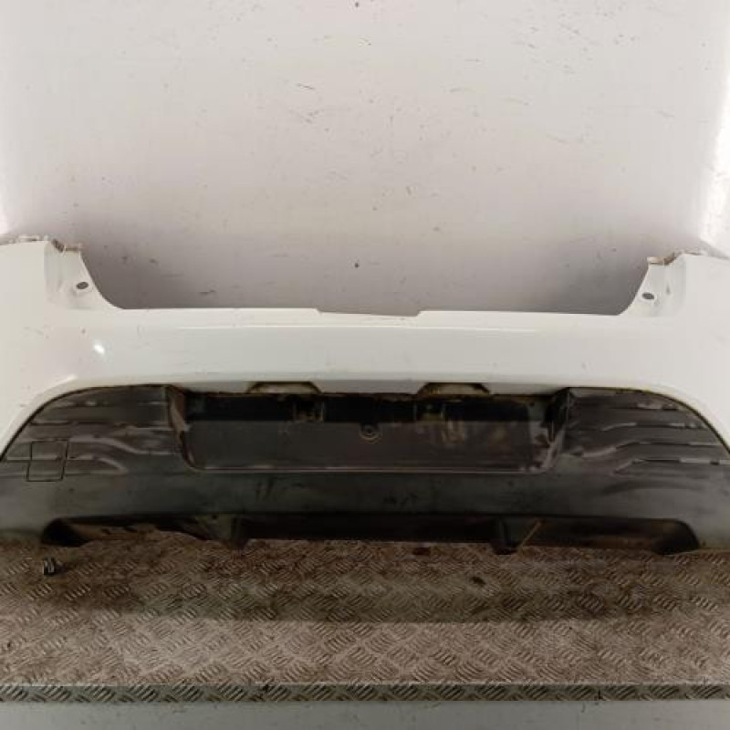 Pare choc arriere RENAULT CLIO 4