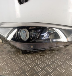Optique avant principal droit (feux)(phare) HYUNDAI TUCSON 2 Photo n°1