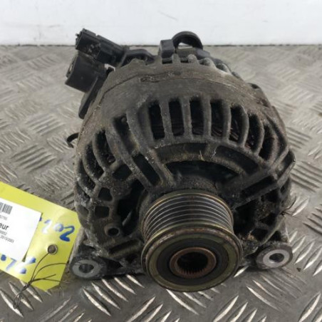 Alternateur PEUGEOT 406 Photo n°1