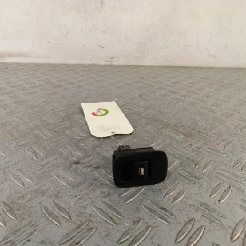 Interrupteur de leve vitre arriere gauche CITROEN C4 PICASSO 1