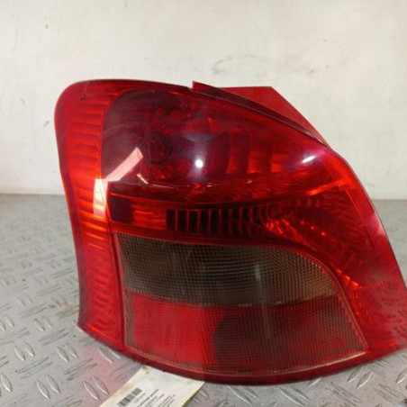 Feu arriere principal gauche (feux) TOYOTA YARIS 2 Photo n°1