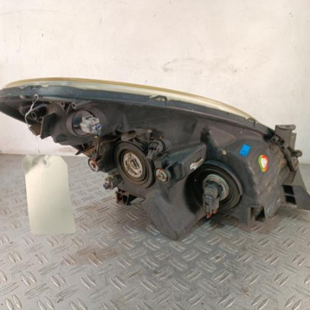 Optique avant principal gauche (feux)(phare) TOYOTA COROLLA VERSO 2