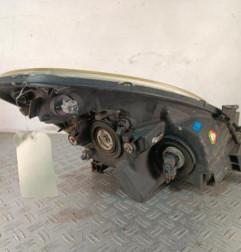 Optique avant principal gauche (feux)(phare) TOYOTA COROLLA VERSO 2 Photo n°3