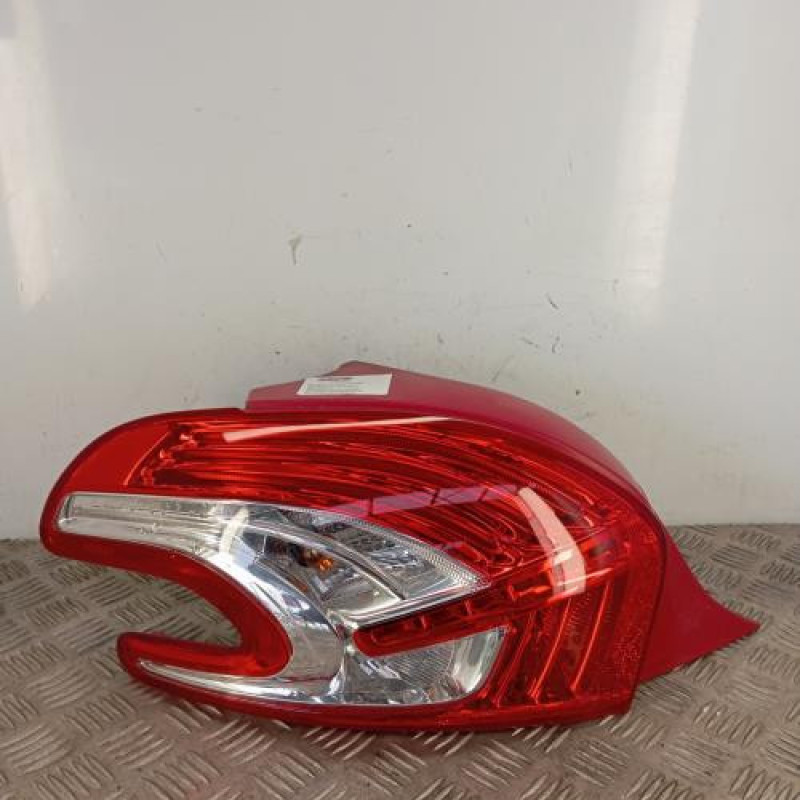 Feu arriere principal gauche (feux) PEUGEOT 208 1