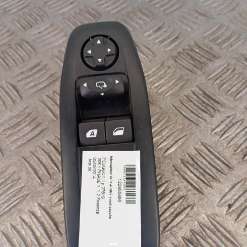 Interrupteur de leve vitre avant gauche PEUGEOT 208 1