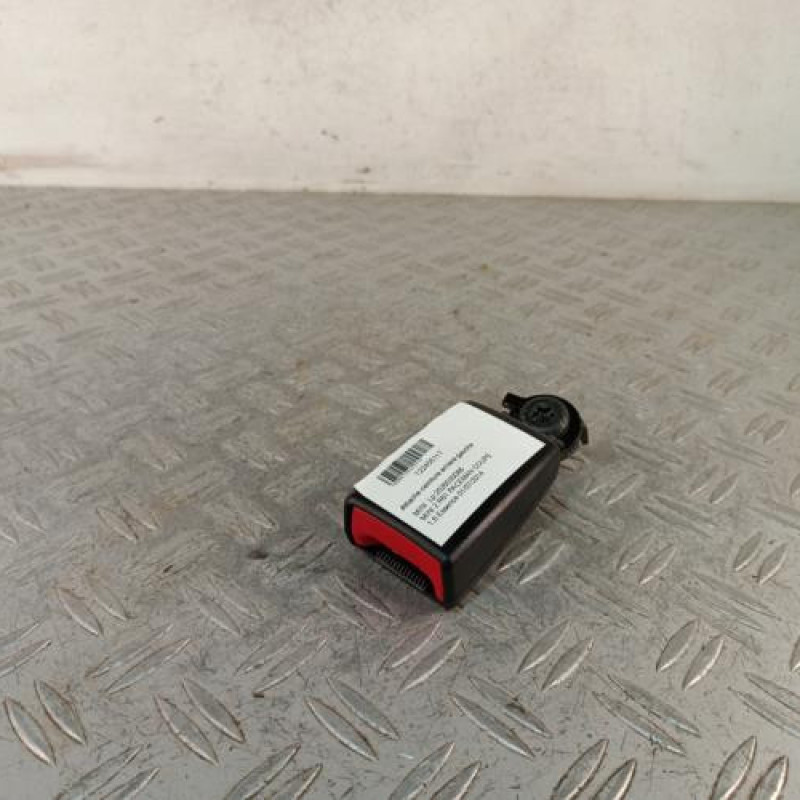 Attache ceinture arriere gauche MINI MINI 2 R61