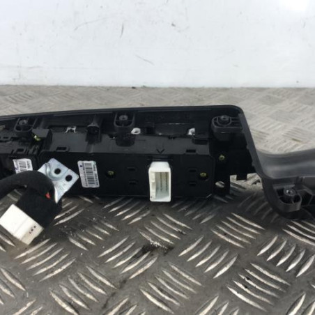 Interrupteur de leve vitre avant gauche HYUNDAI TUCSON 2