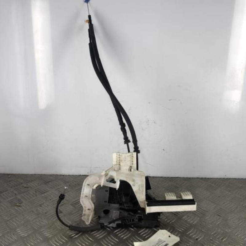 Serrure avant droit HYUNDAI TUCSON 2