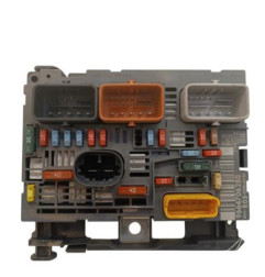 Boitier servitude moteur (BSM) PEUGEOT 308 1 Photo n°1