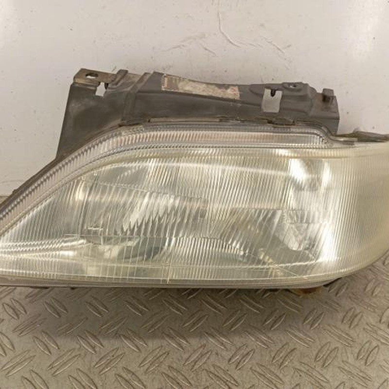 Optique avant principal gauche (feux)(phare) CITROEN XSARA