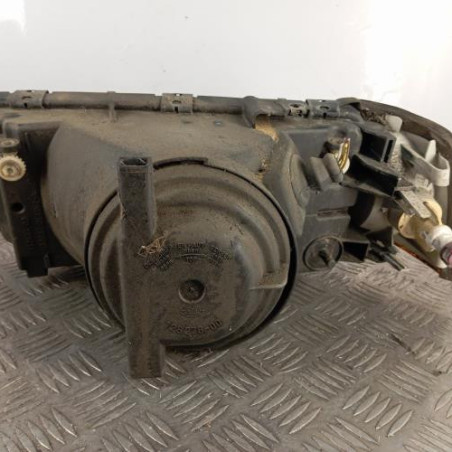Optique avant principal droit (feux)(phare) AUDI 80 3