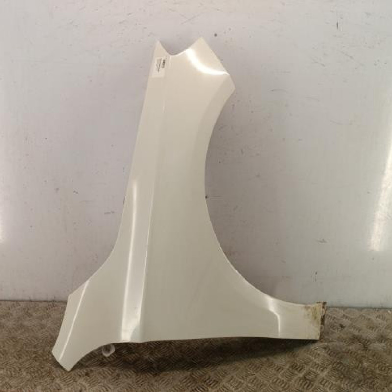 Aile avant droit MERCEDES CLASSE A 176