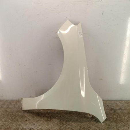 Aile avant gauche MERCEDES CLASSE A 176 Photo n°1