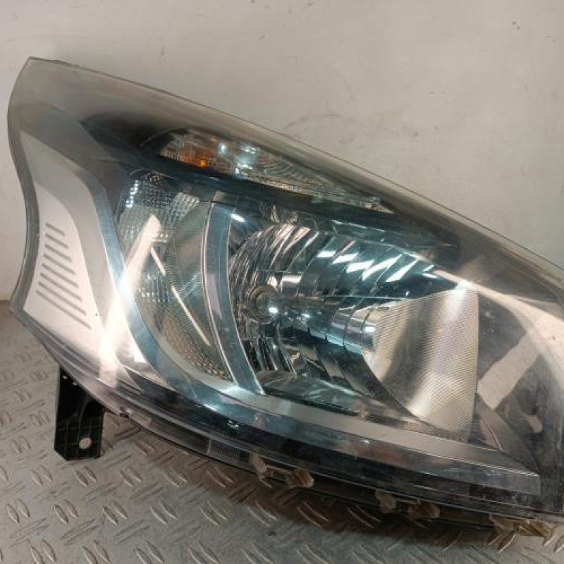 Optique avant principal droit (feux)(phare) FIAT TALENTO