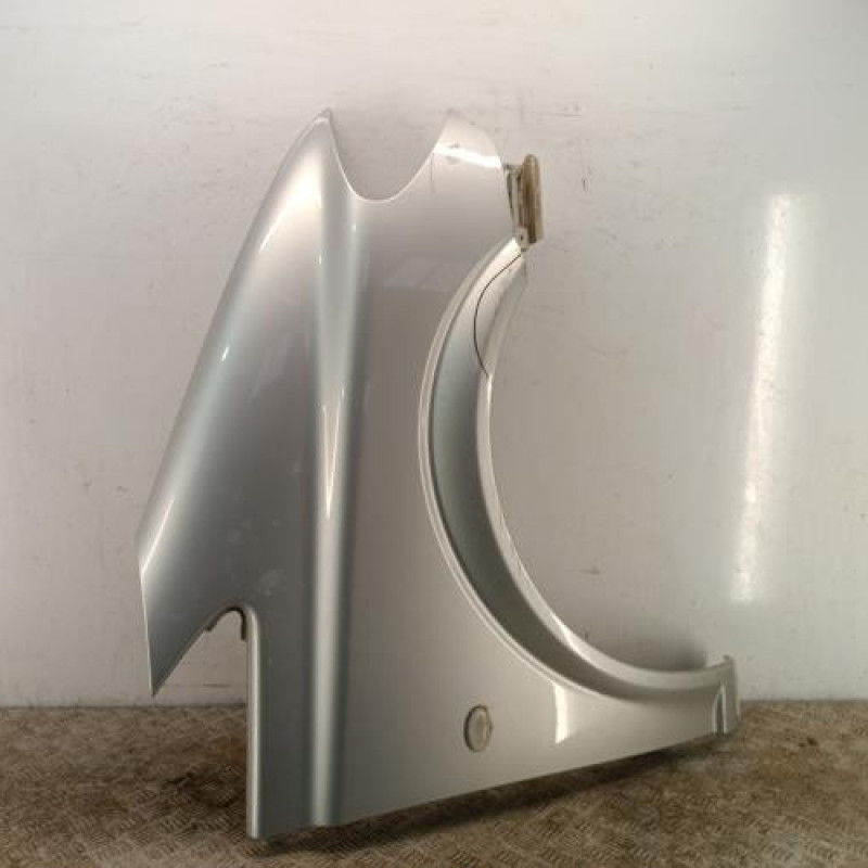 Aile avant droit MERCEDES VITO 639