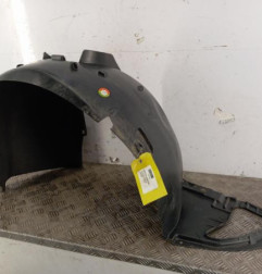 Pare boue avant droit PEUGEOT 207 Photo n°1