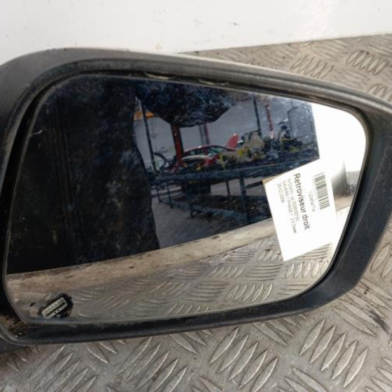 Retroviseur droit NISSAN NAVARA 1