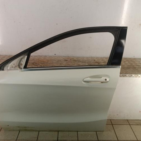Porte avant gauche MERCEDES CLASSE A 176 Photo n°1