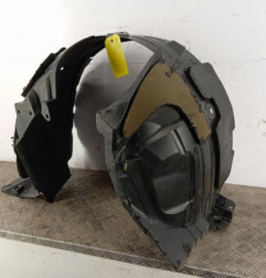 Pare boue avant droit NISSAN QASHQAI 1