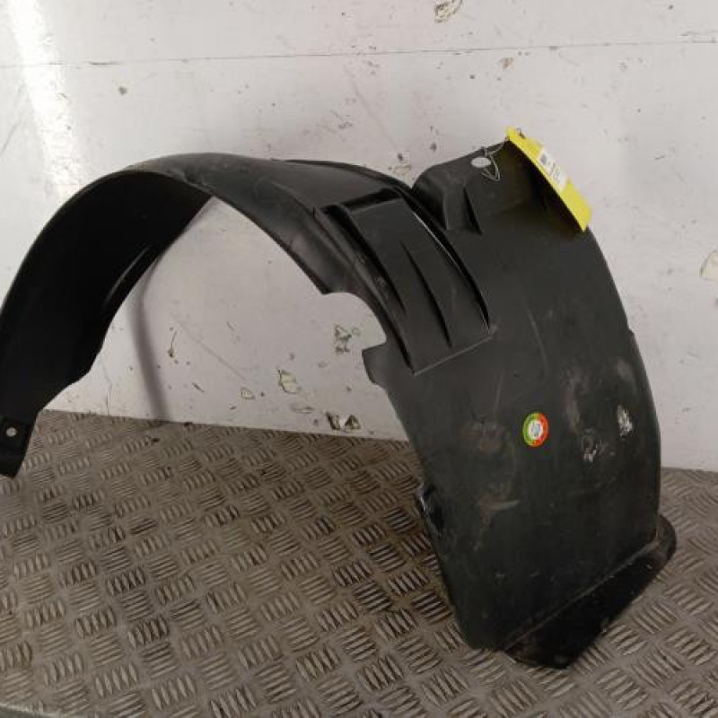 Pare boue avant droit PEUGEOT 106