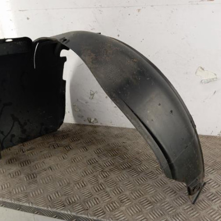 Pare boue avant droit PEUGEOT 106