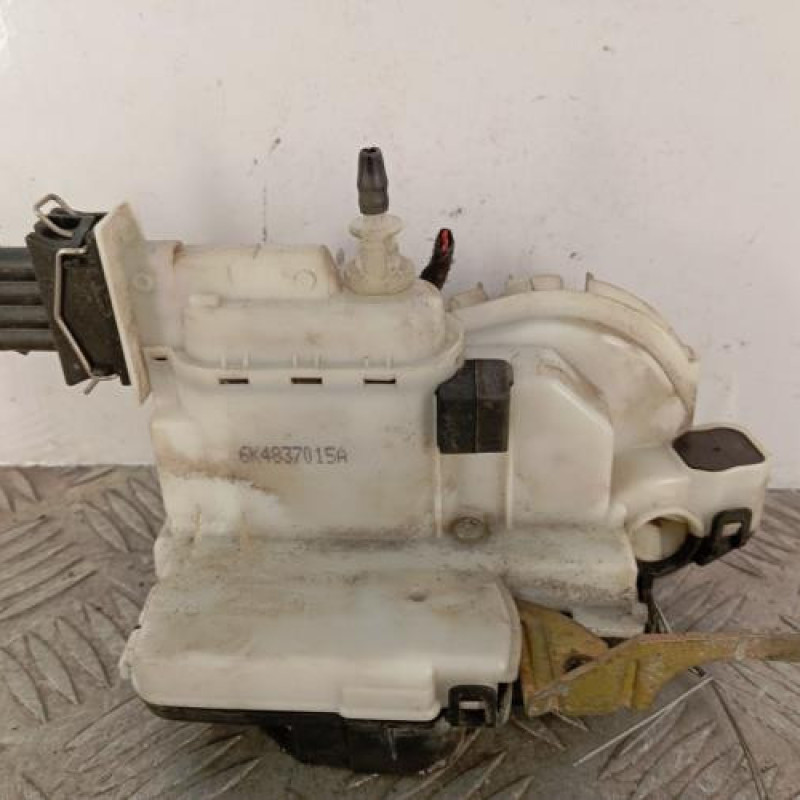 Serrure avant gauche VOLKSWAGEN POLO 3