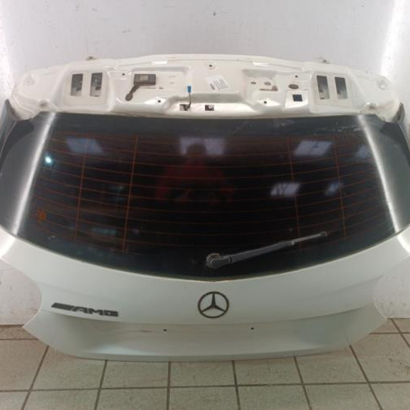 Malle/Hayon arriere MERCEDES CLASSE A 176