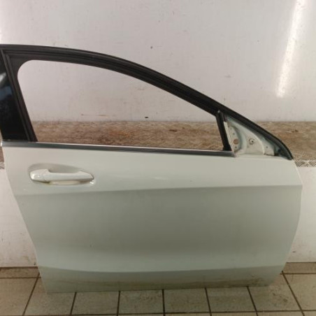 Porte avant droit MERCEDES CLASSE A 176 Photo n°1