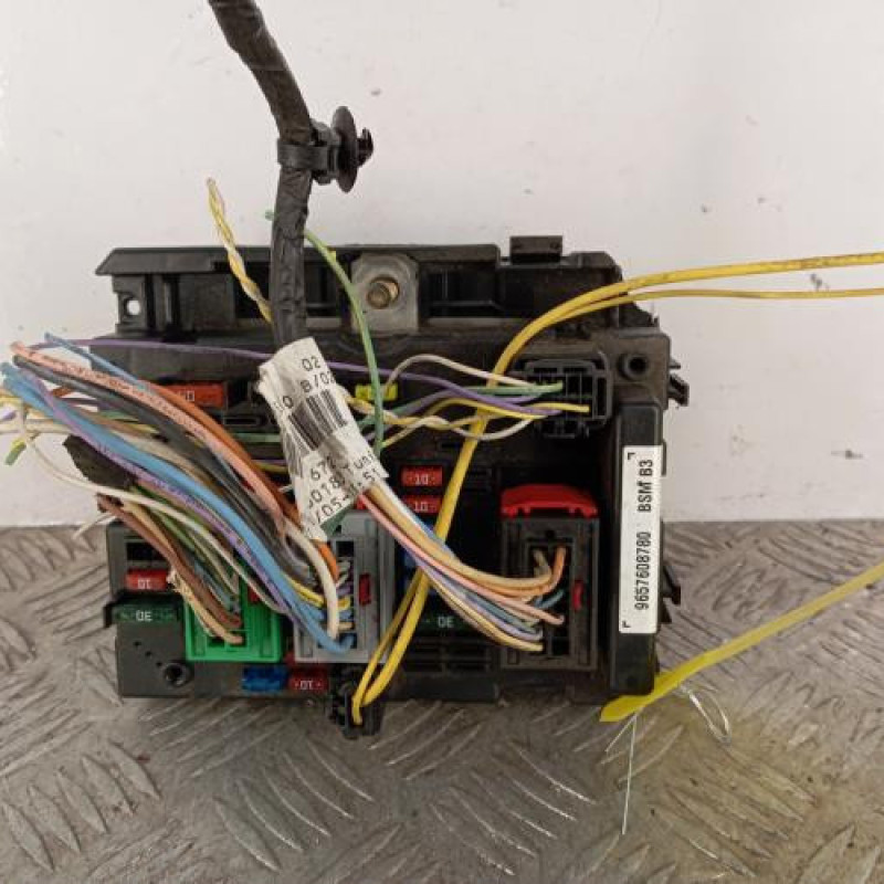 Boitier servitude moteur (BSM) CITROEN C8