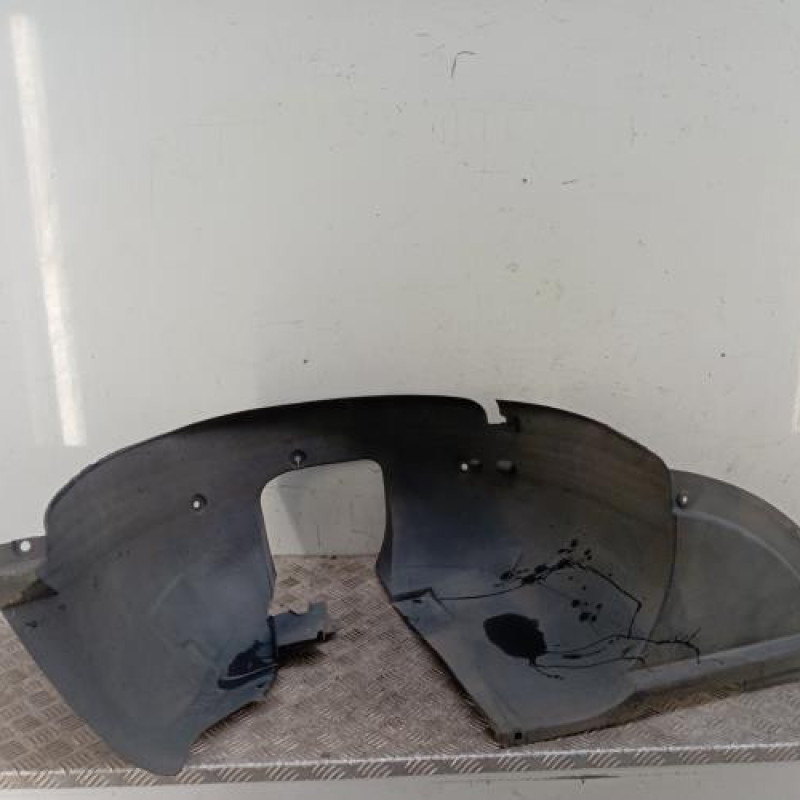 Pare boue avant droit PEUGEOT 307