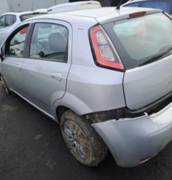 Moteur FIAT PUNTO 3 Photo n°8