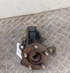 Moyeu avant gauche FORD TOURNEO CONNECT 2 Photo n°1