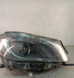 Optique avant principal droit (feux)(phare) MERCEDES CLASSE A 176 Photo n°1