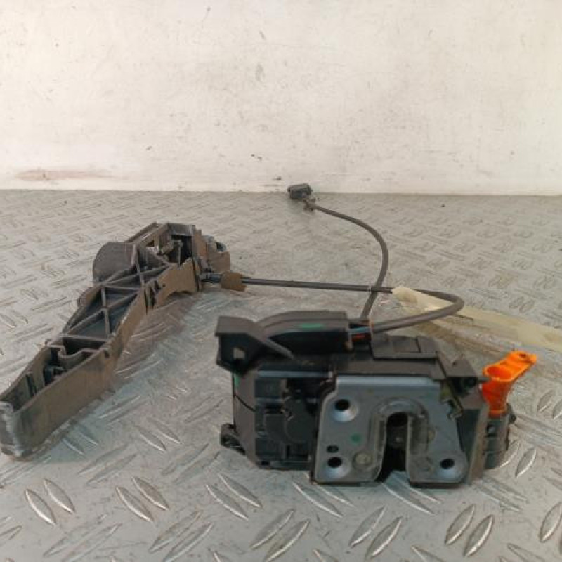 Serrure avant gauche RENAULT MASTER 3