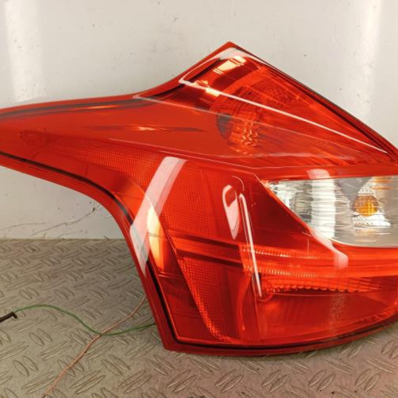 Feu arriere principal gauche (feux) FORD FOCUS 3