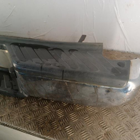 Pare choc arriere NISSAN NAVARA 1