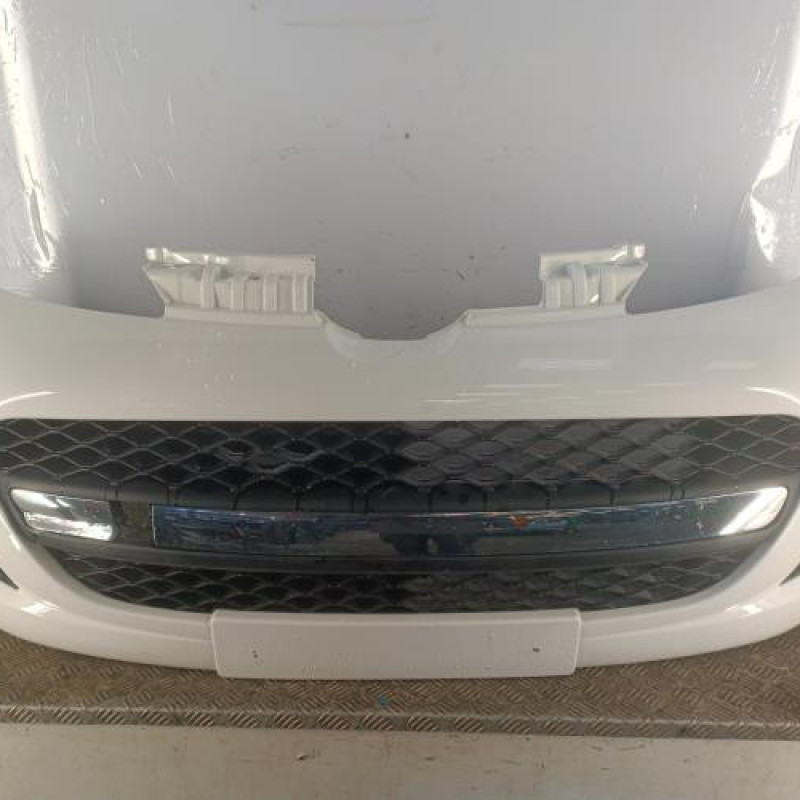 Pare choc avant PEUGEOT 107