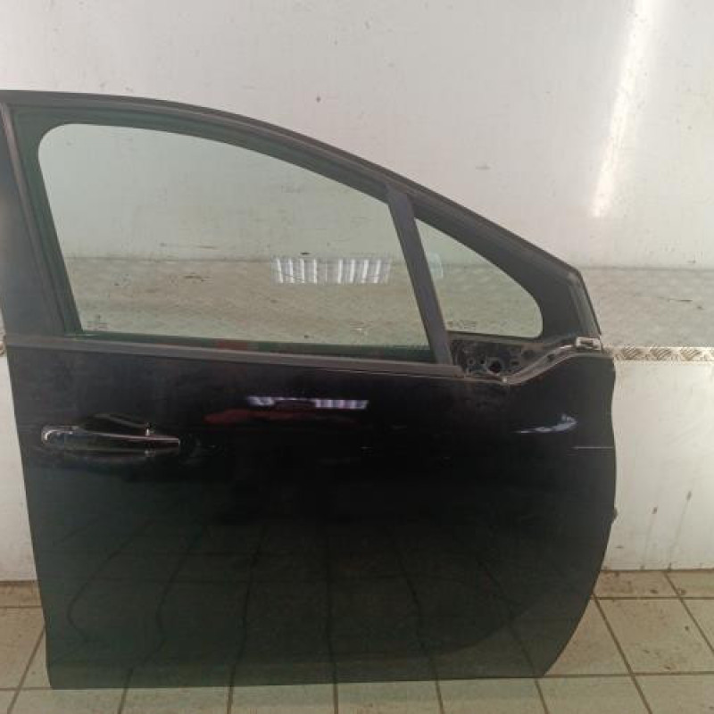 Porte avant droit PEUGEOT 208 1