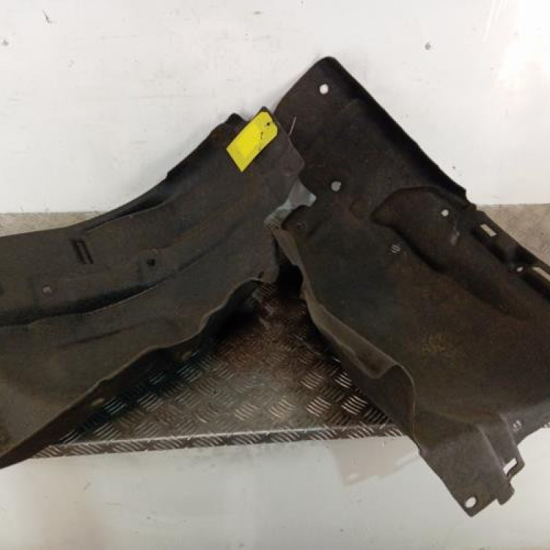 Pare boue avant droit RENAULT TALISMAN