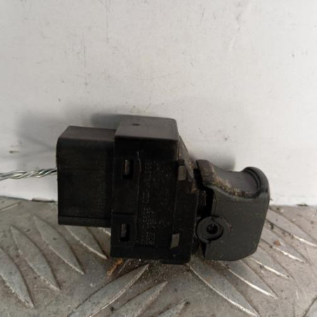 Interrupteur de leve vitre avant droit HYUNDAI IX 20 Photo n°1