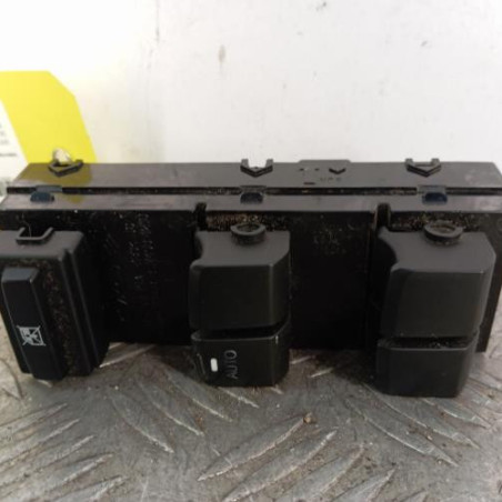 Interrupteur de leve vitre avant gauche HYUNDAI IX 20