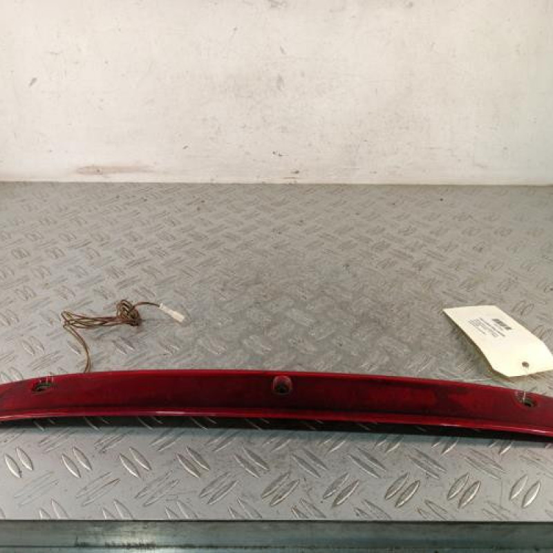 Feu arriere stop central MERCEDES VITO 639