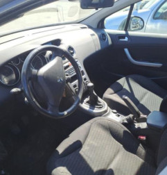 Malle/Hayon arriere PEUGEOT 308 1 SW Photo n°9