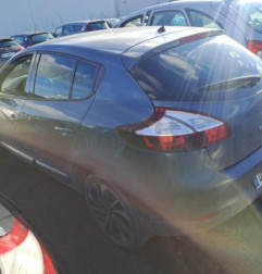 Malle/Hayon arriere RENAULT MEGANE 3 Photo n°7