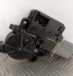 Moteur leve vitre avant droit VOLKSWAGEN POLO 5 Photo n°1