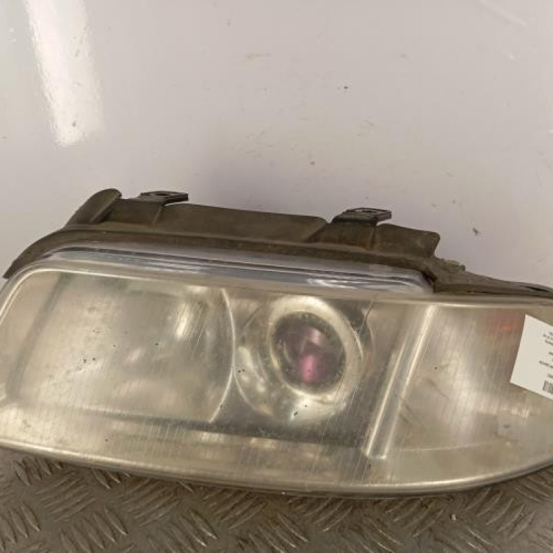 Optique avant principal gauche (feux)(phare) AUDI A4 1