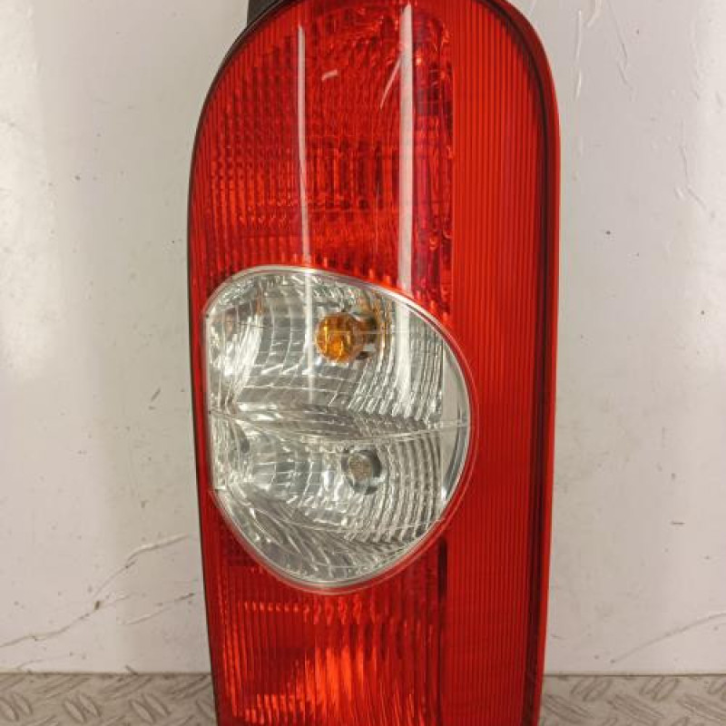 Feu arriere principal droit (feux) RENAULT MASTER 2